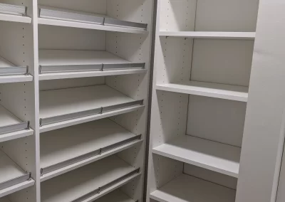 Custom Closet Flat And Angled Adjustable Shelf System